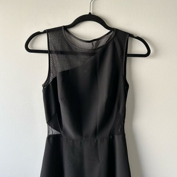 Reiss   - Picture 9 of 11